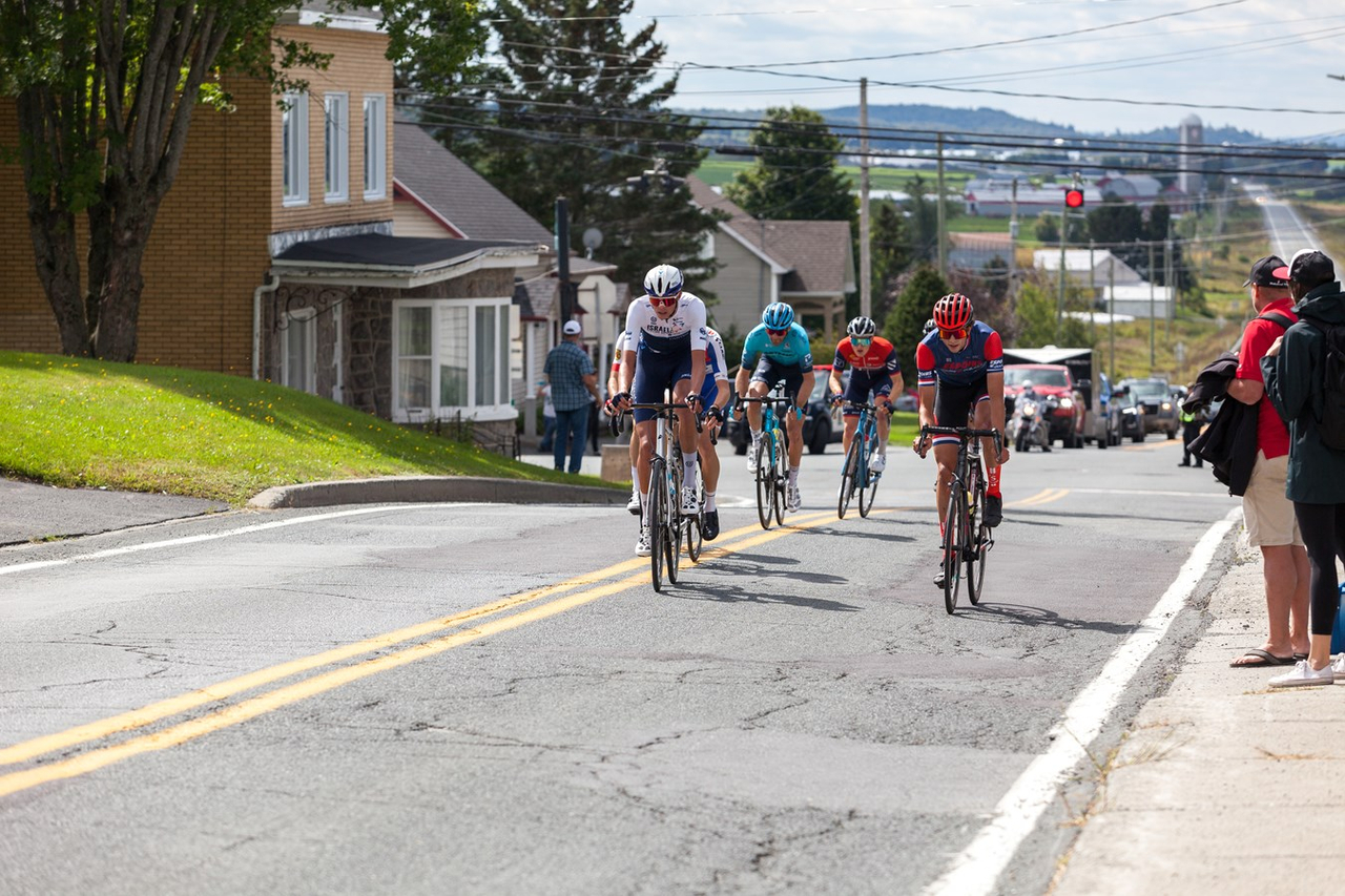 Championnats canadiens sur route: Guillaume Boivin vainqueur des élites hommes