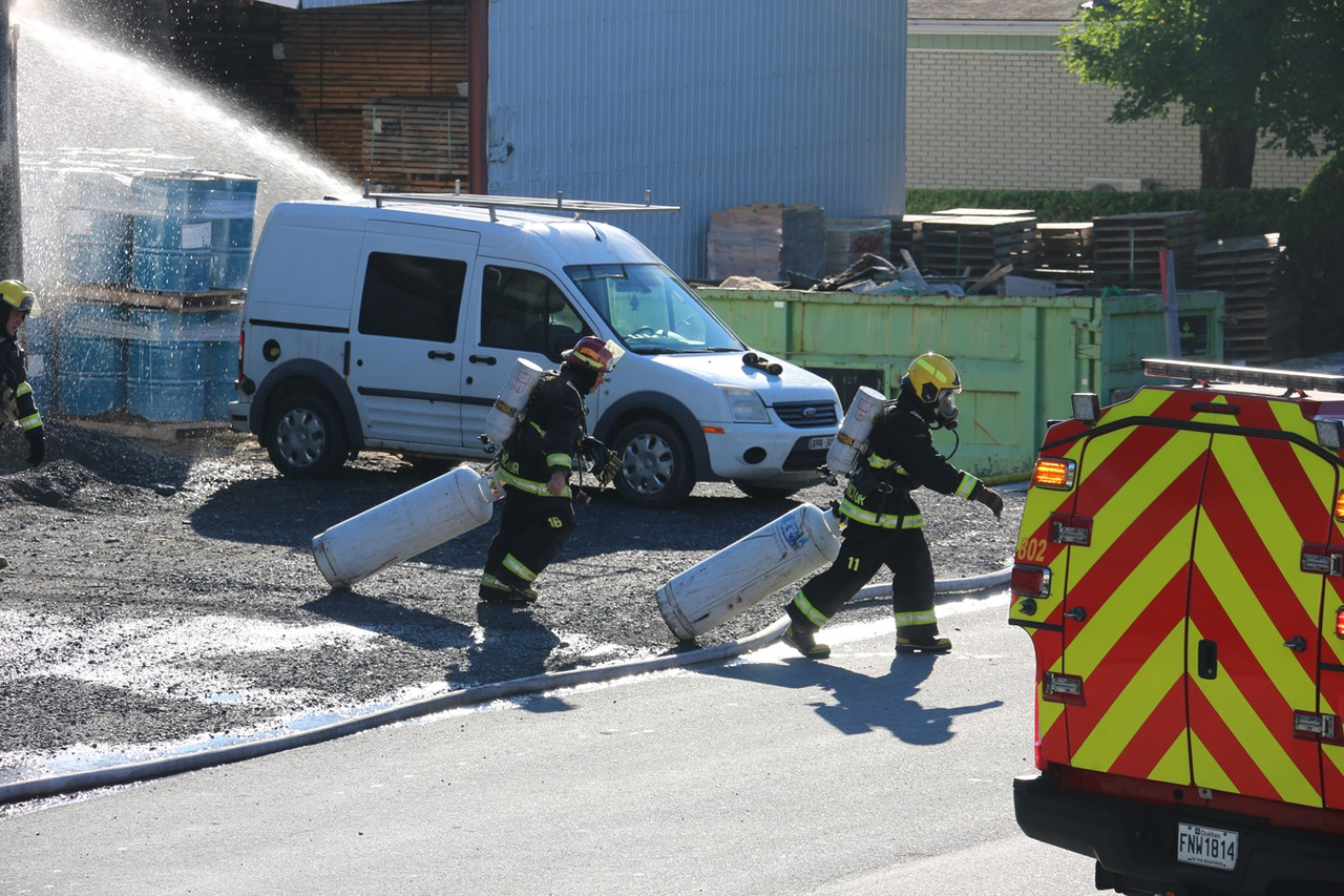 Huit personnes blessées dans l'incendie chez Séchoirs de Beauce