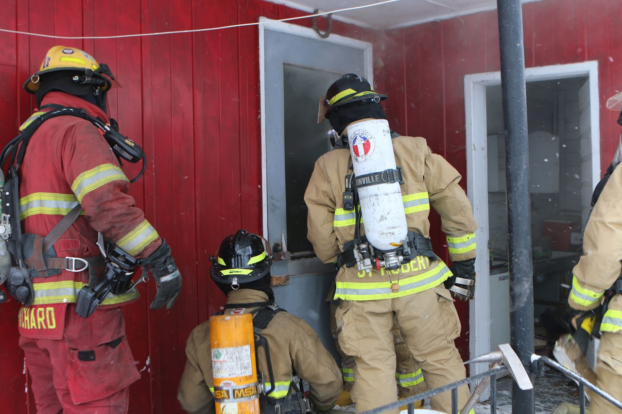 Un bon exercice de mise à feu pour les pompiers de Lambton