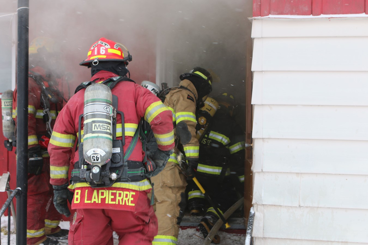 Un bon exercice de mise à feu pour les pompiers de Lambton