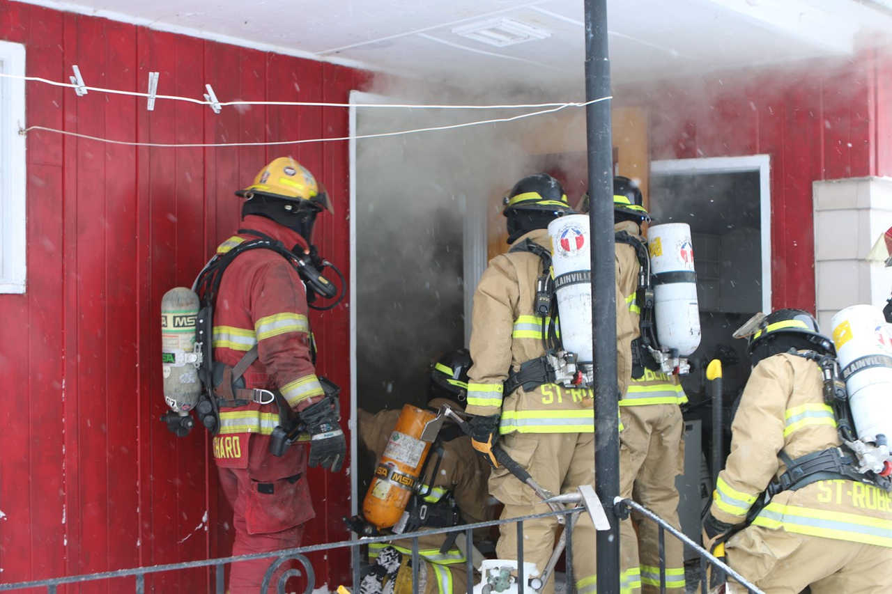 Un bon exercice de mise à feu pour les pompiers de Lambton