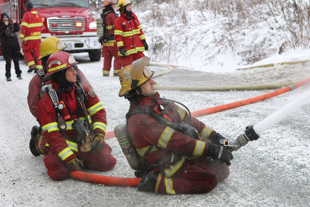 Un bon exercice de mise à feu pour les pompiers de Lambton