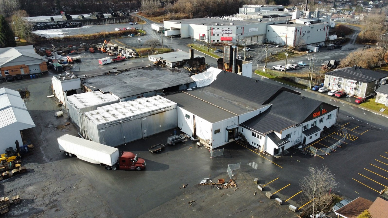L'usine Bois Ouvré de Beauceville avant sa démolition.