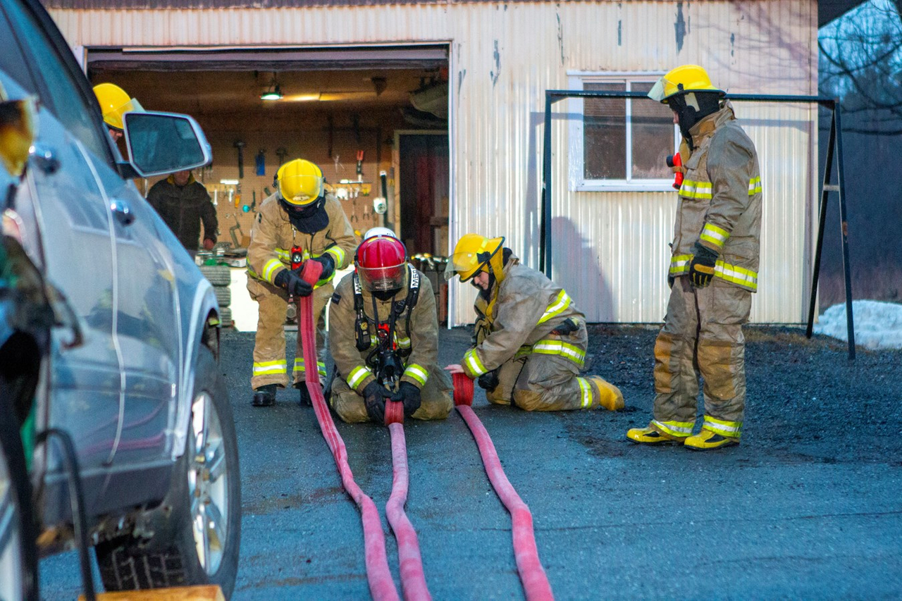 Feu de véhicule à Saint-Côme-Linière