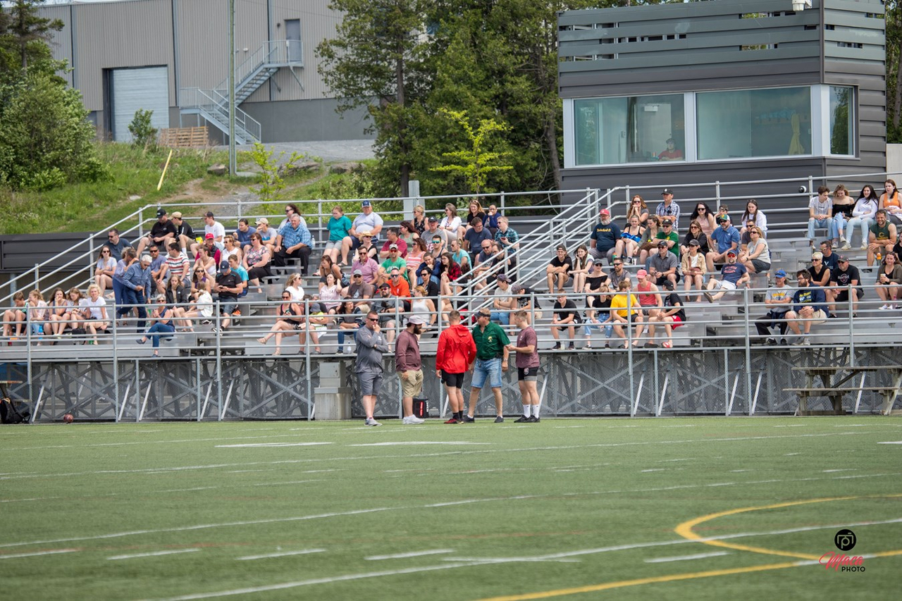 Condors football: une équipe toujours compétitive, selon l'entraineur-chef