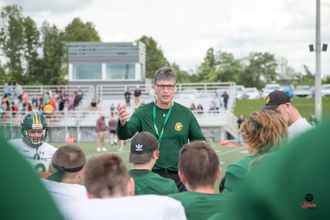 Condors football: une équipe toujours compétitive, selon l'entraineur-chef