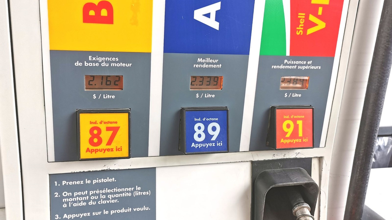 Un nouveau record du prix de l'essence à la pompe