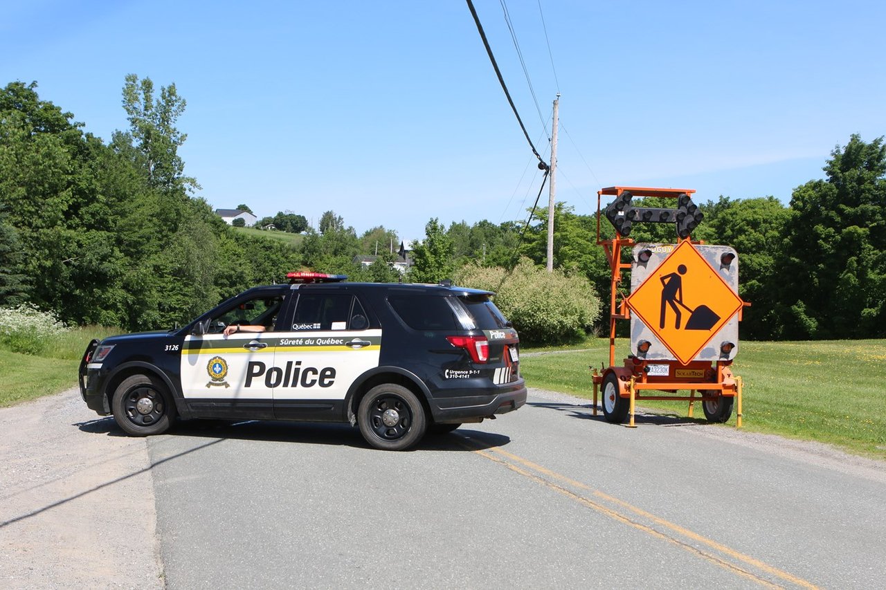 Un camion se renverse à Sainte-Marie