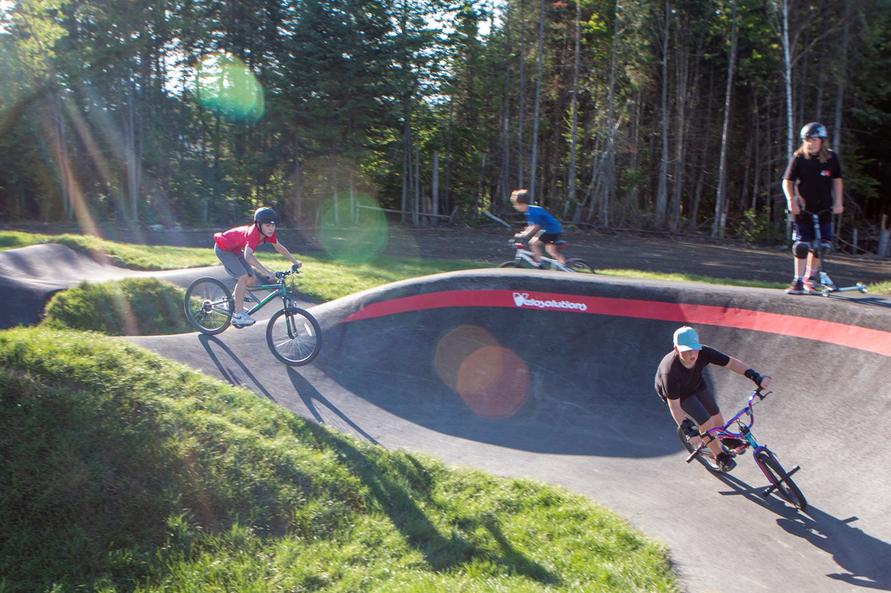 Saint-Éphrem inaugure son pumptrack