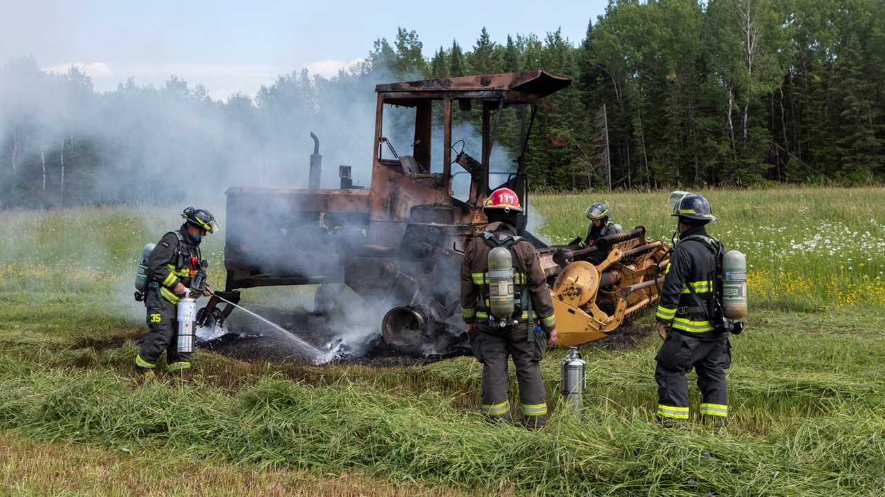 Feu de machine agricole à Saint-Georges