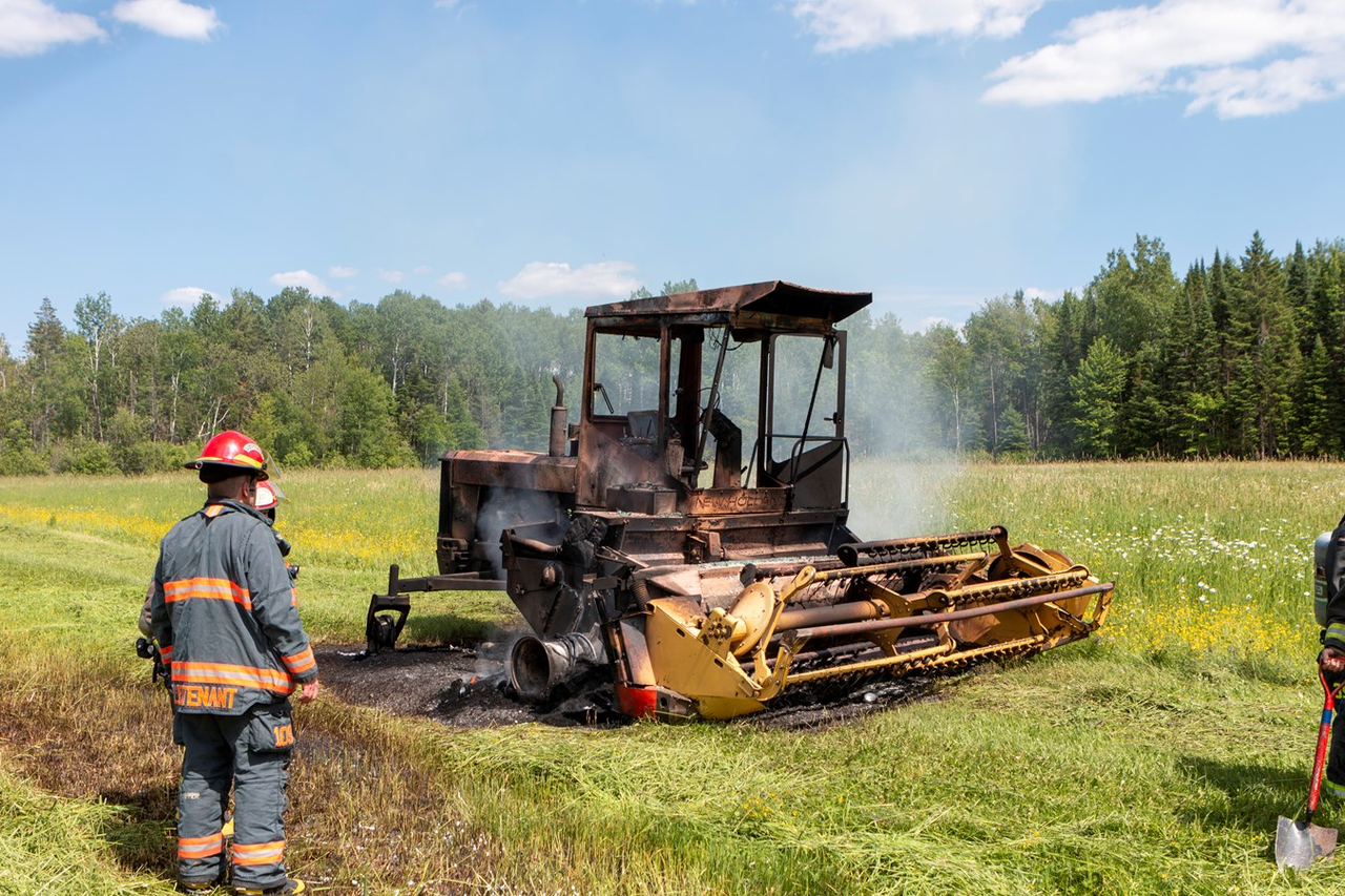 Feu de machine agricole à Saint-Georges