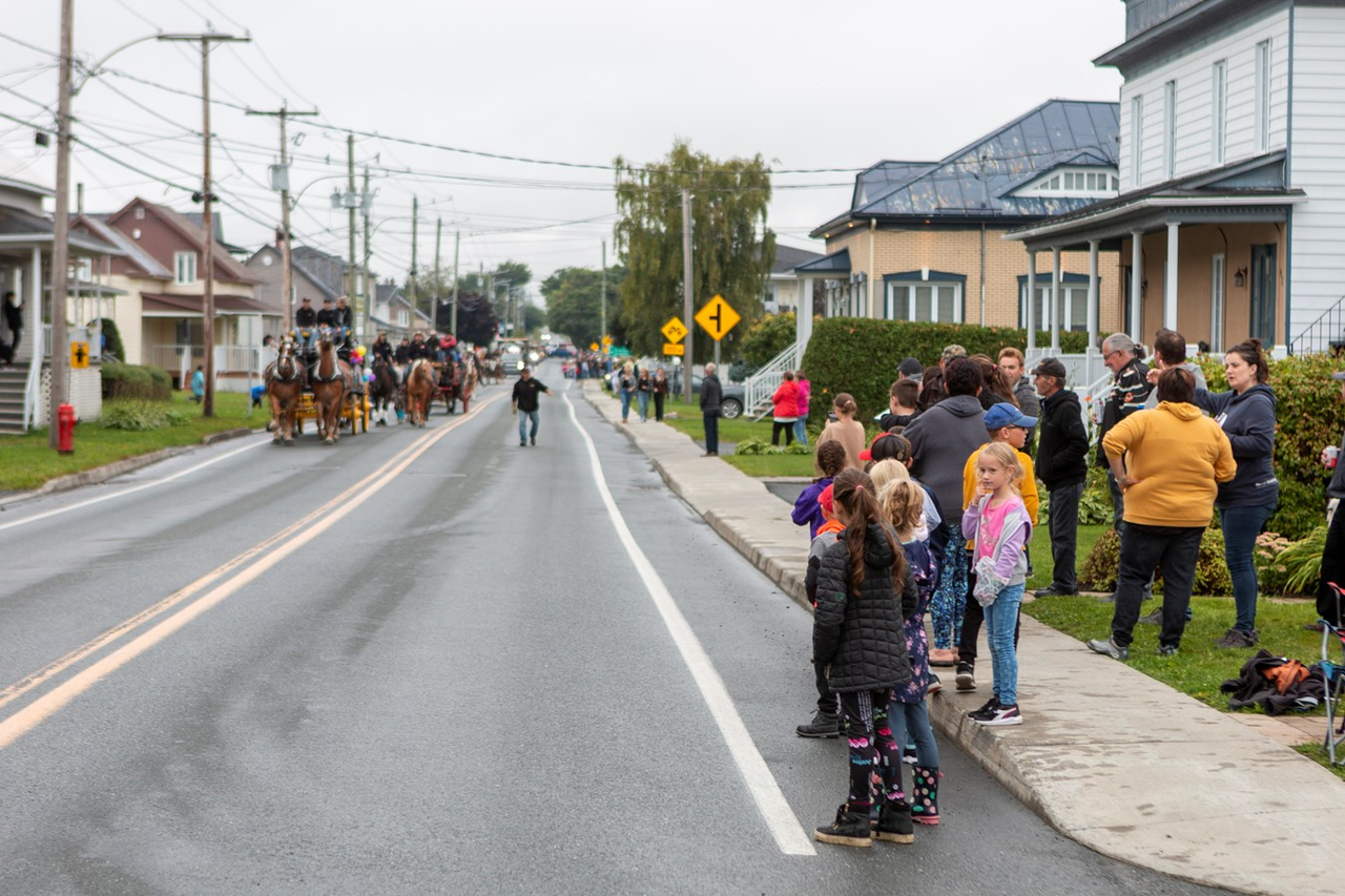 La parade des Grands feux de Saint-Honoré en images
