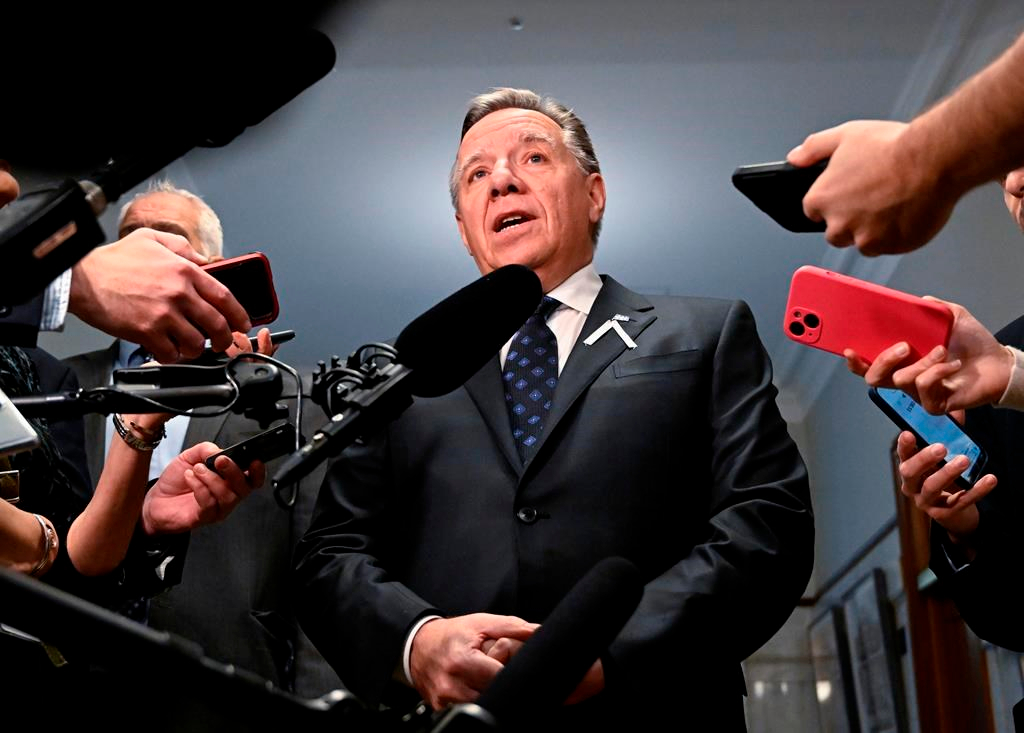 Discours inaugural: Legault veut s'attaquer au déclin du français à Montréal
