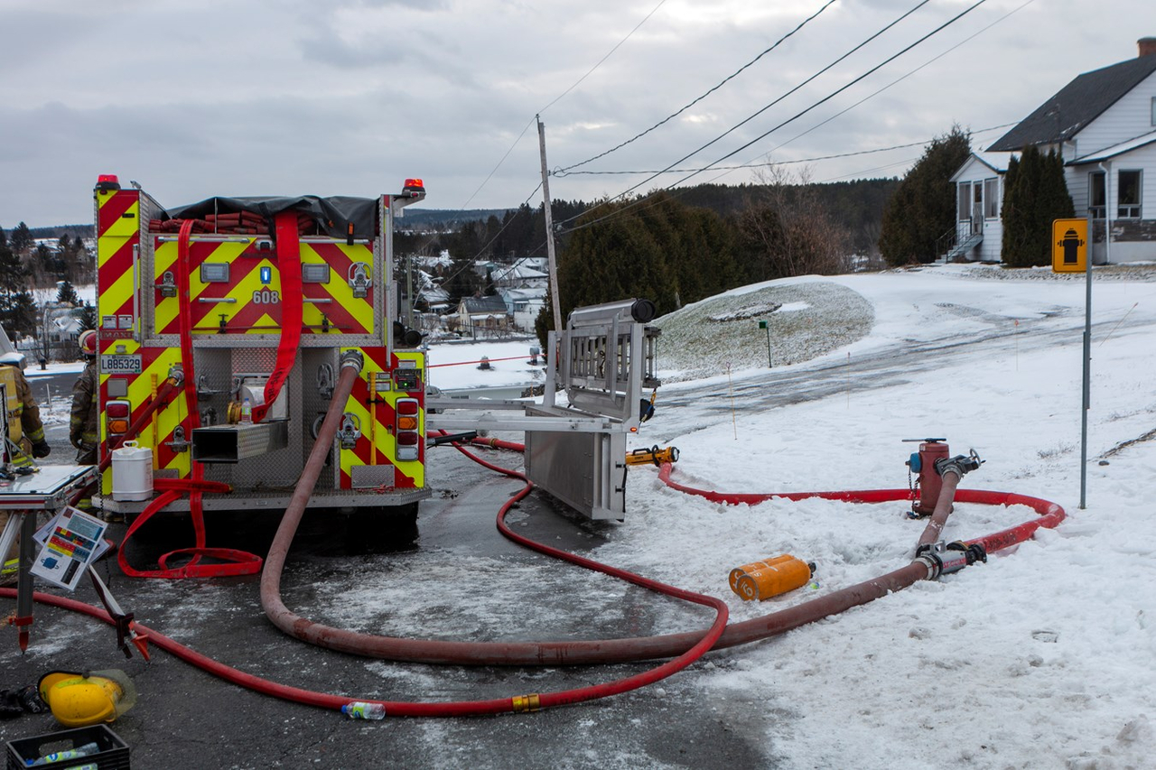 Saint-Côme-Linière: une résidence ravagée par les flammes à Noël