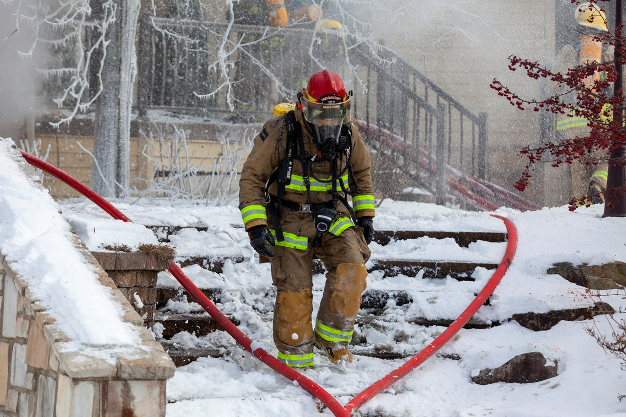 Saint-Côme-Linière: une résidence ravagée par les flammes à Noël