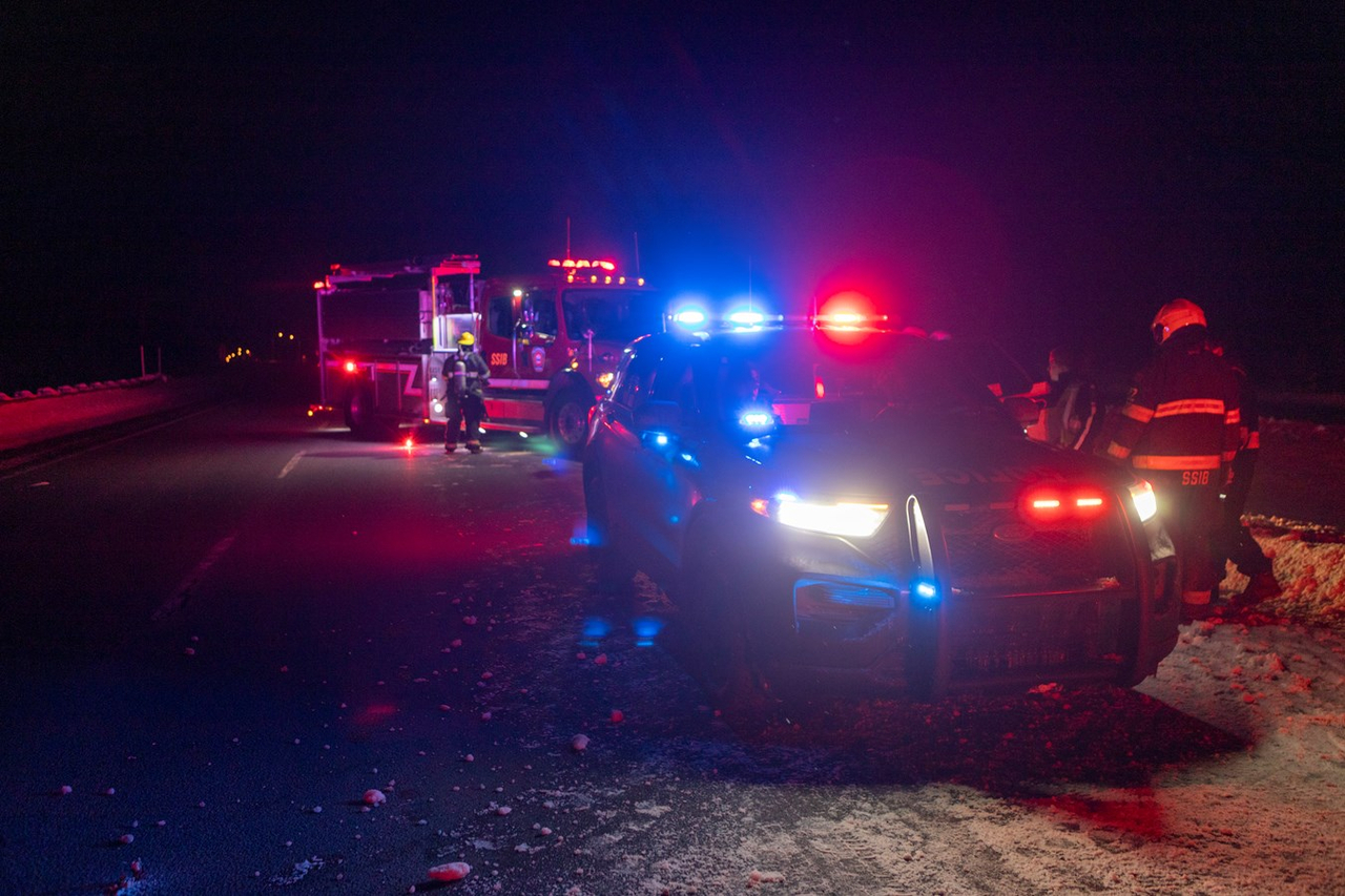 Un incendie de motoneige et une sortie de route cette fin de semaine