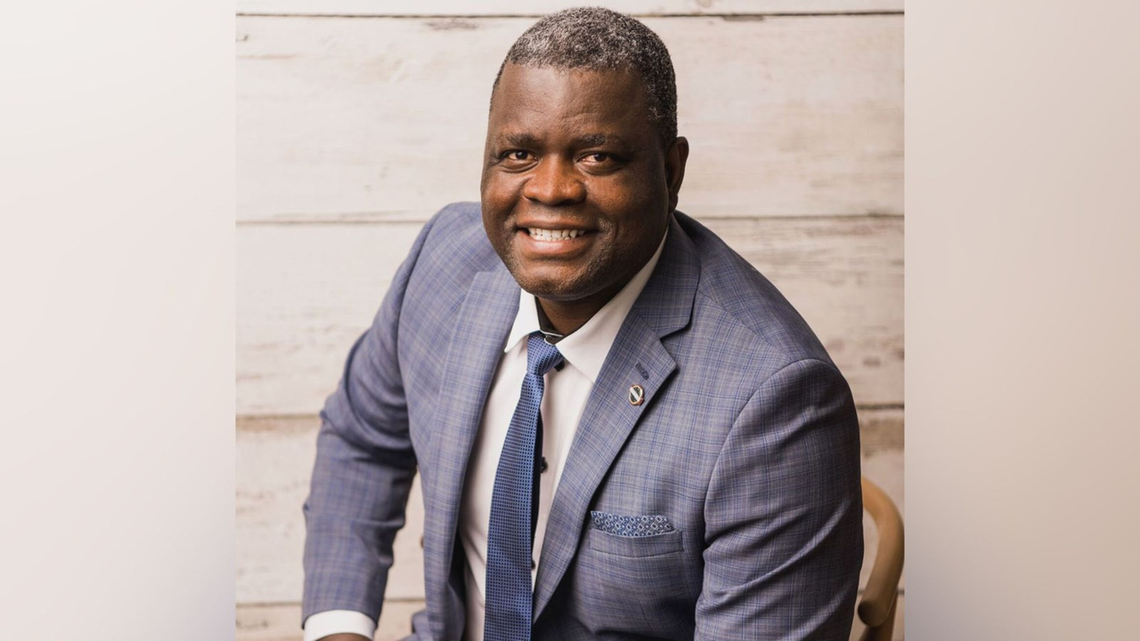 Averty Ndzoyi, membre du Club Toastmasters de Saint-Georges