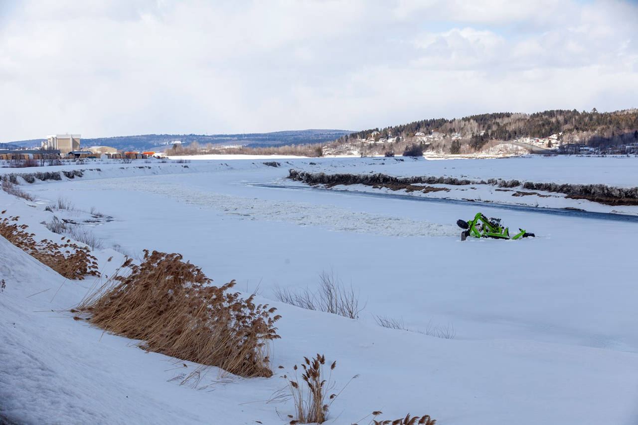 Beauceville: la pelle amphibie a parcouru 8,2 km