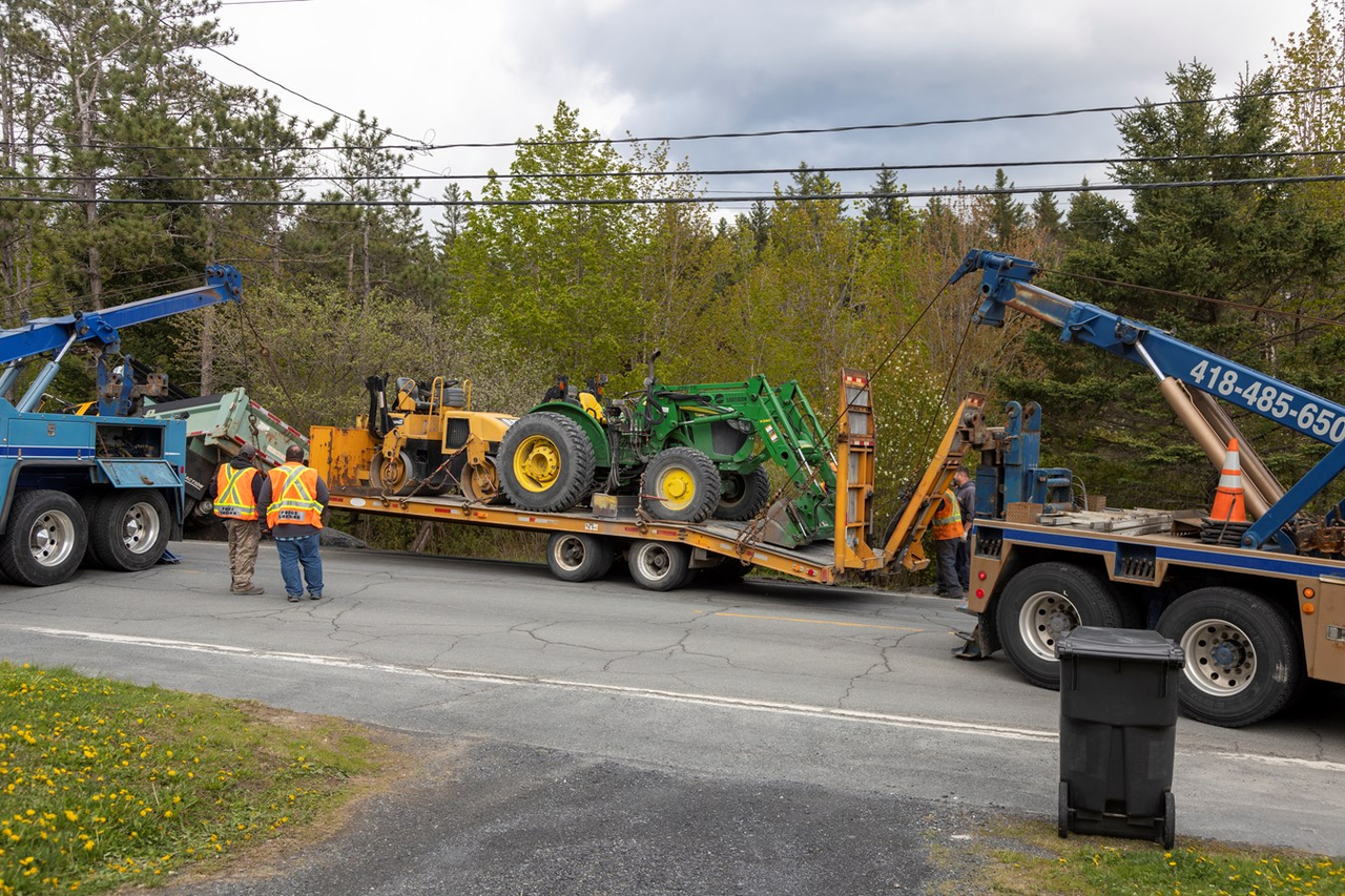 Un camion lourd a fait une sortie de route à Saint-Georges