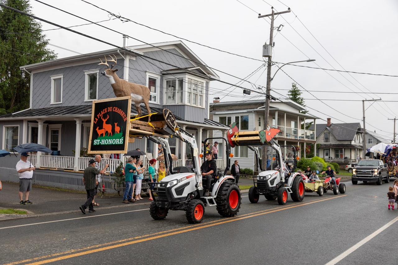 La parade de Saint-Honoré-de-Shenley en photos et en vidéo