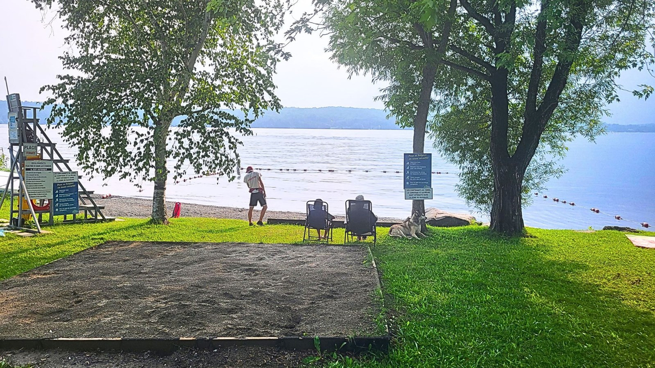 Plage municipale de Lambton.