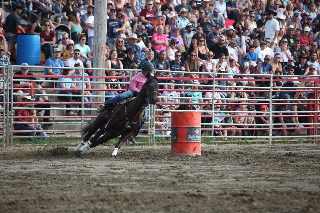 Une parade et un rodéo pour clôturer les Festivités Western