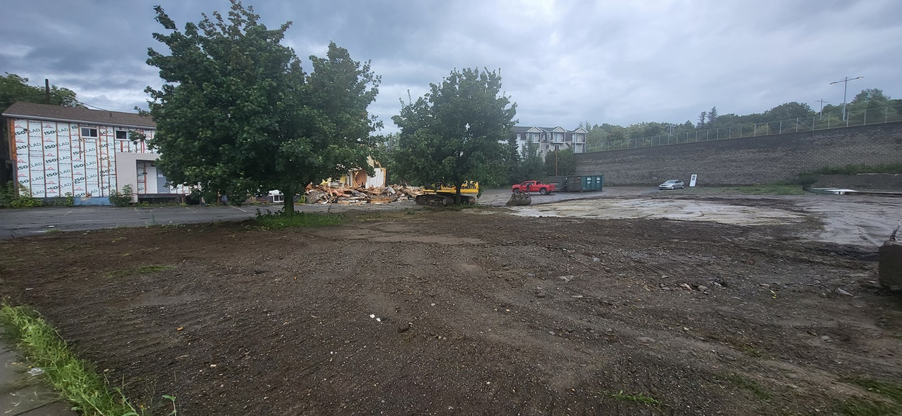 Saint-Georges: un troisième bâtiment démoli sur la 1re avenue