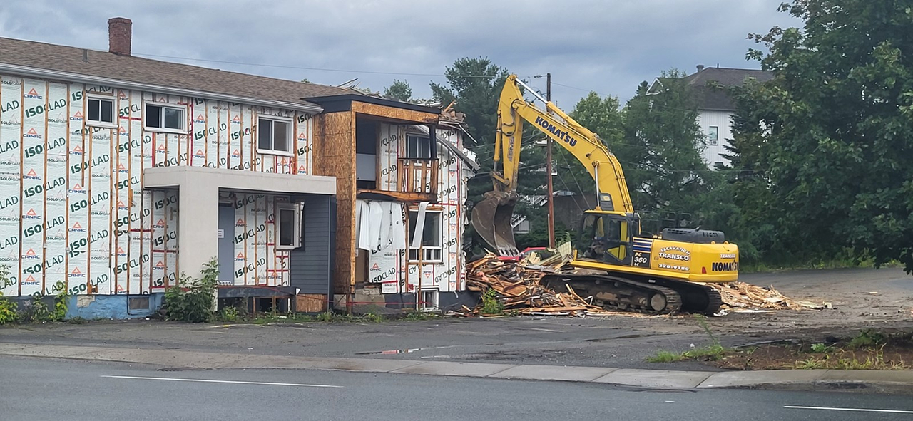Saint-Georges: un troisième bâtiment démoli sur la 1re avenue