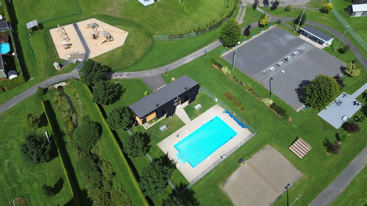 Un nouveau parc familial par et pour les jeunes de Saint-Elzéar