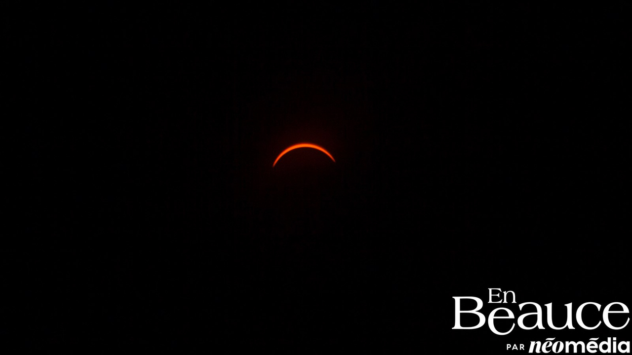 L'éclipse solaire totale à travers la lentille de nos journalistes