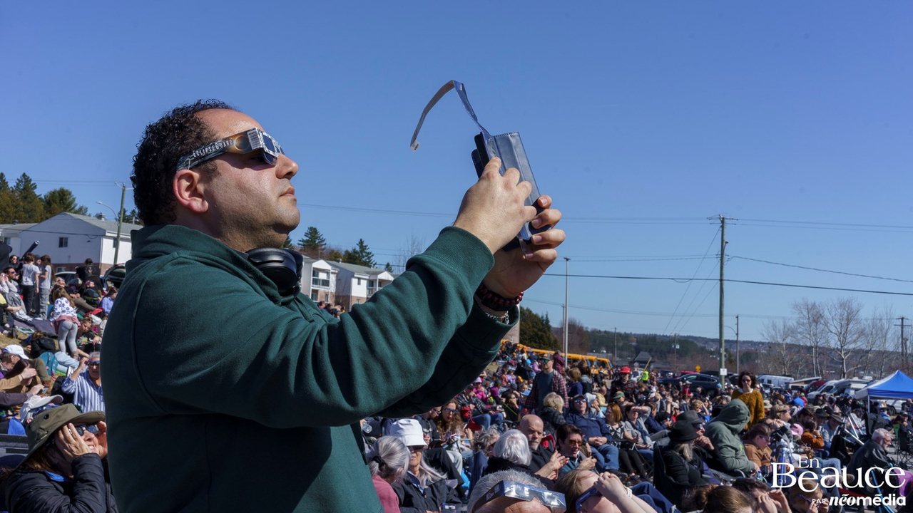 L'éclipse solaire totale à travers la lentille de nos journalistes