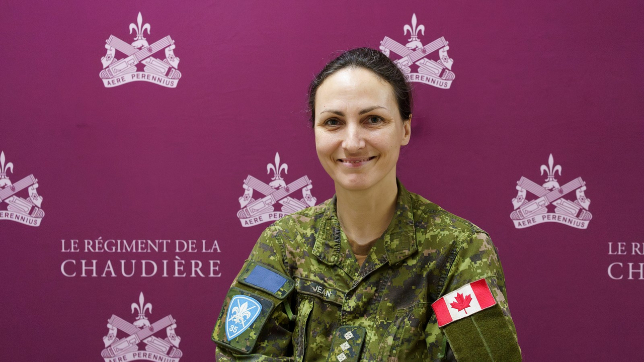 Capitaine Elaine Jean