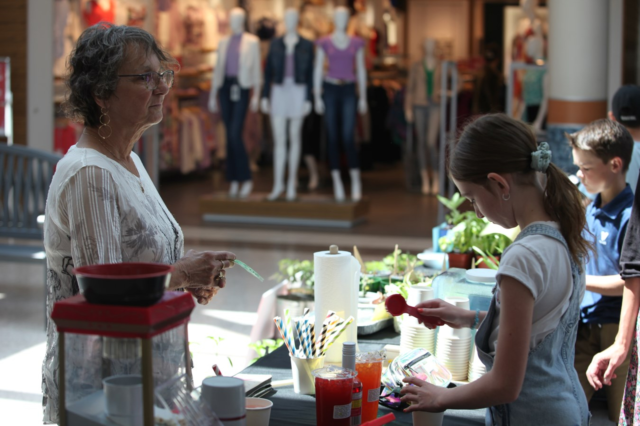 Des entrepreneurs en herbe prennent d'assaut le Carrefour Saint-Georges