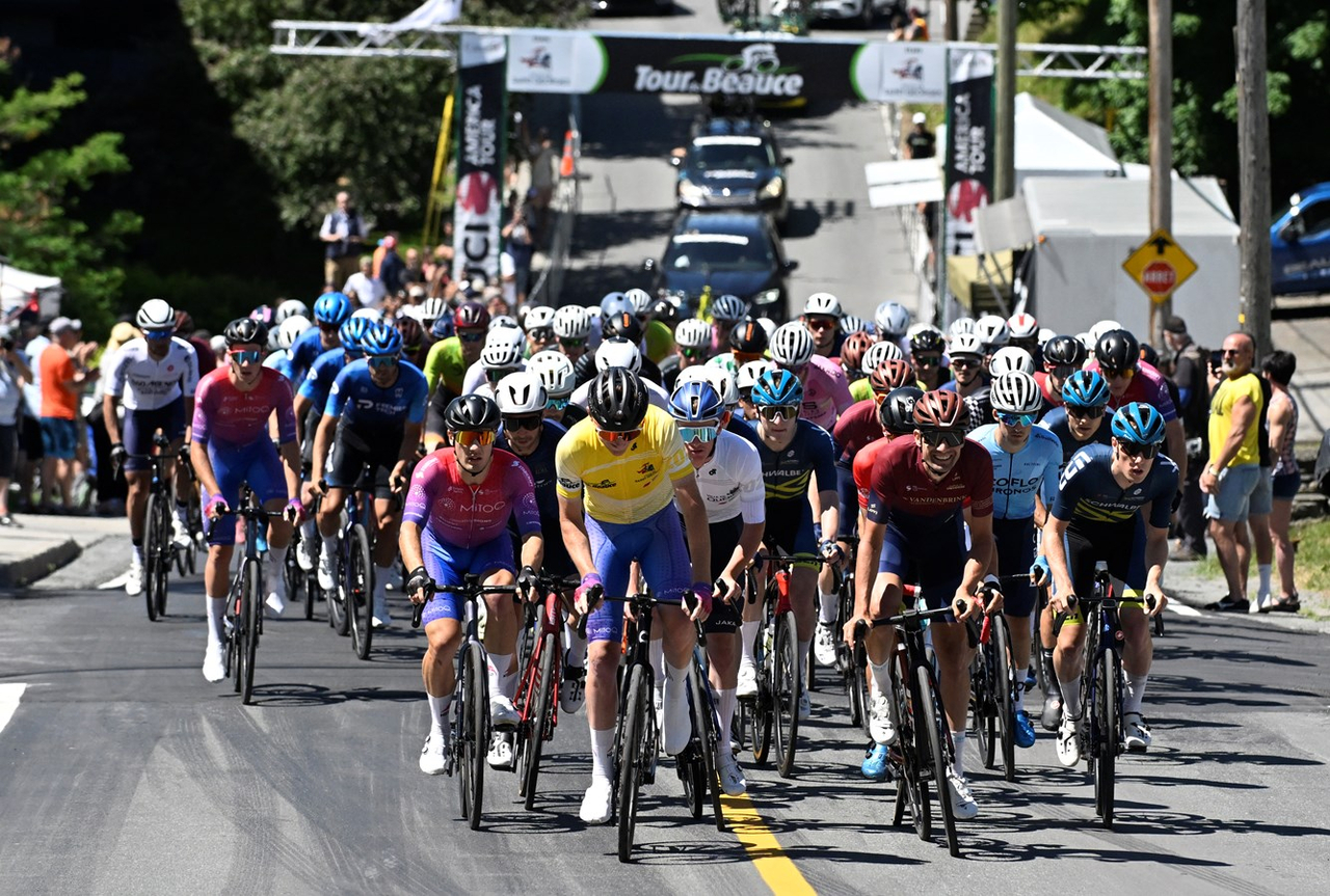Josh Burnett est couronné champion du Tour de Beauce