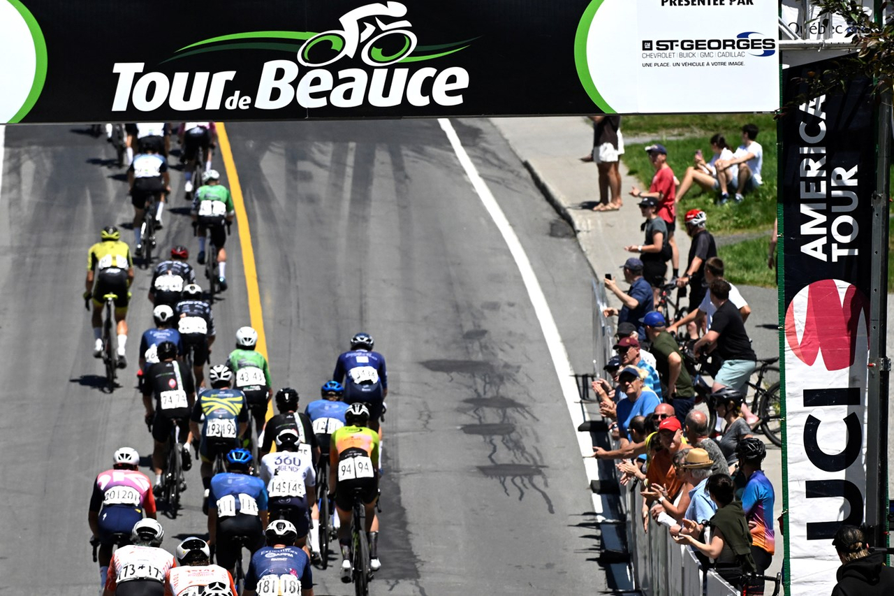 Josh Burnett est couronné champion du Tour de Beauce