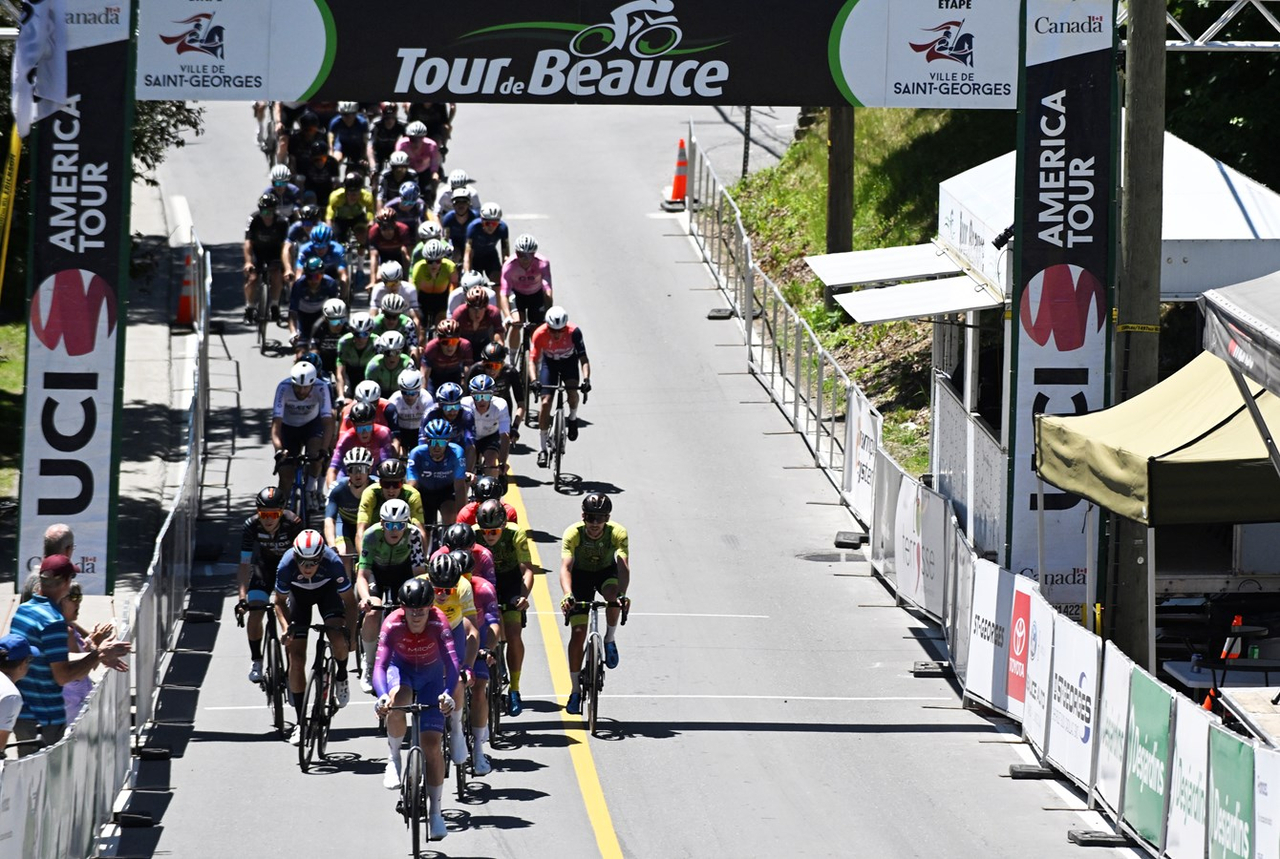Josh Burnett est couronné champion du Tour de Beauce