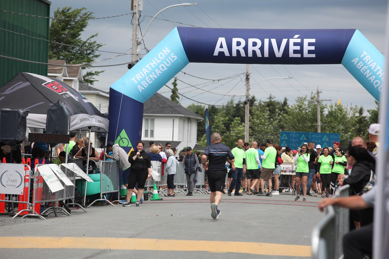 Plus de 300 sportifs présents à la 4e édition du Triathlon Abénakis