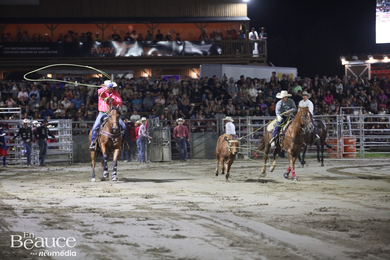 La folie western s'empare de Saint-Victor