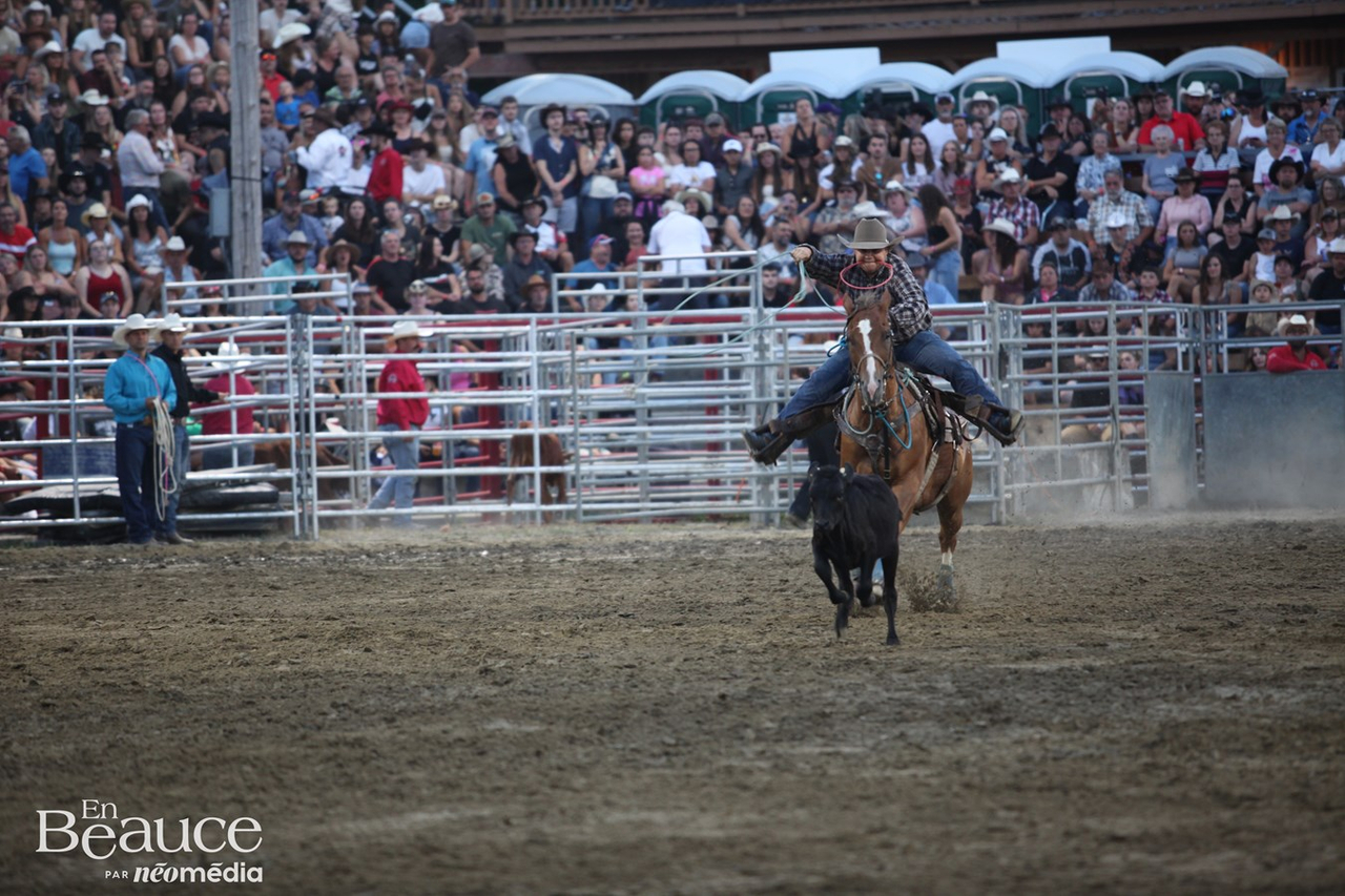 La folie western s'empare de Saint-Victor