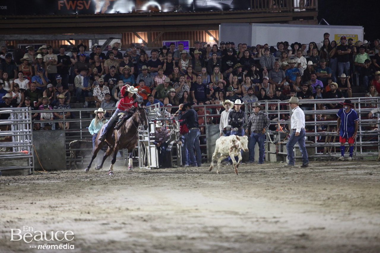 La folie western s'empare de Saint-Victor