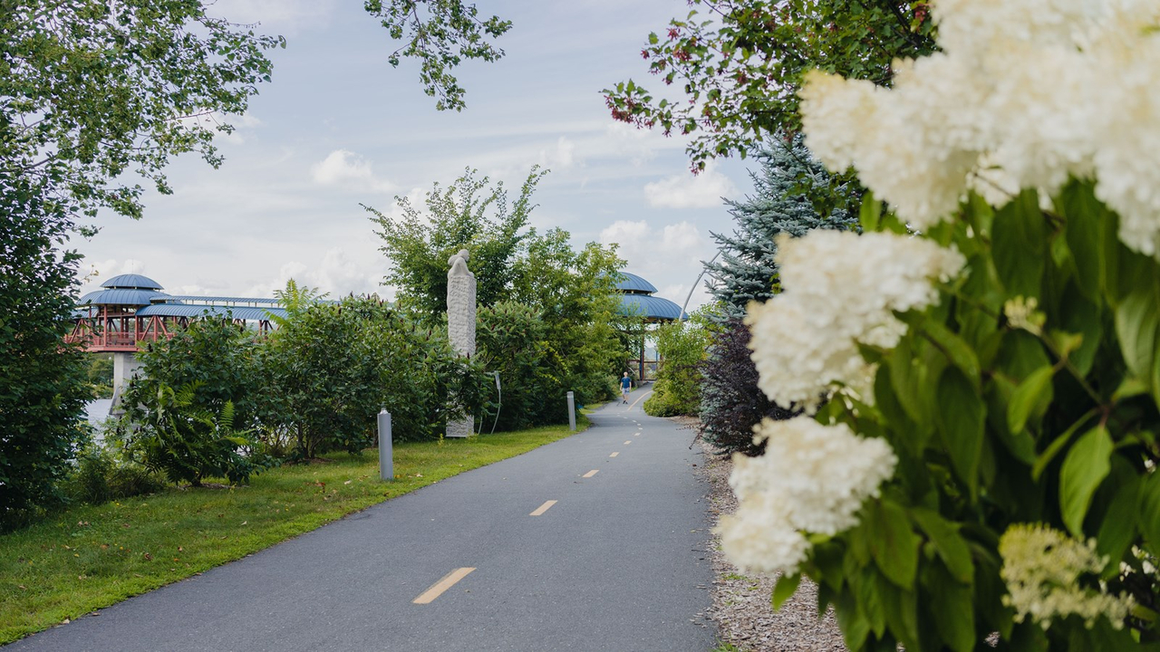 Promenade fleurie à Saint-Georges