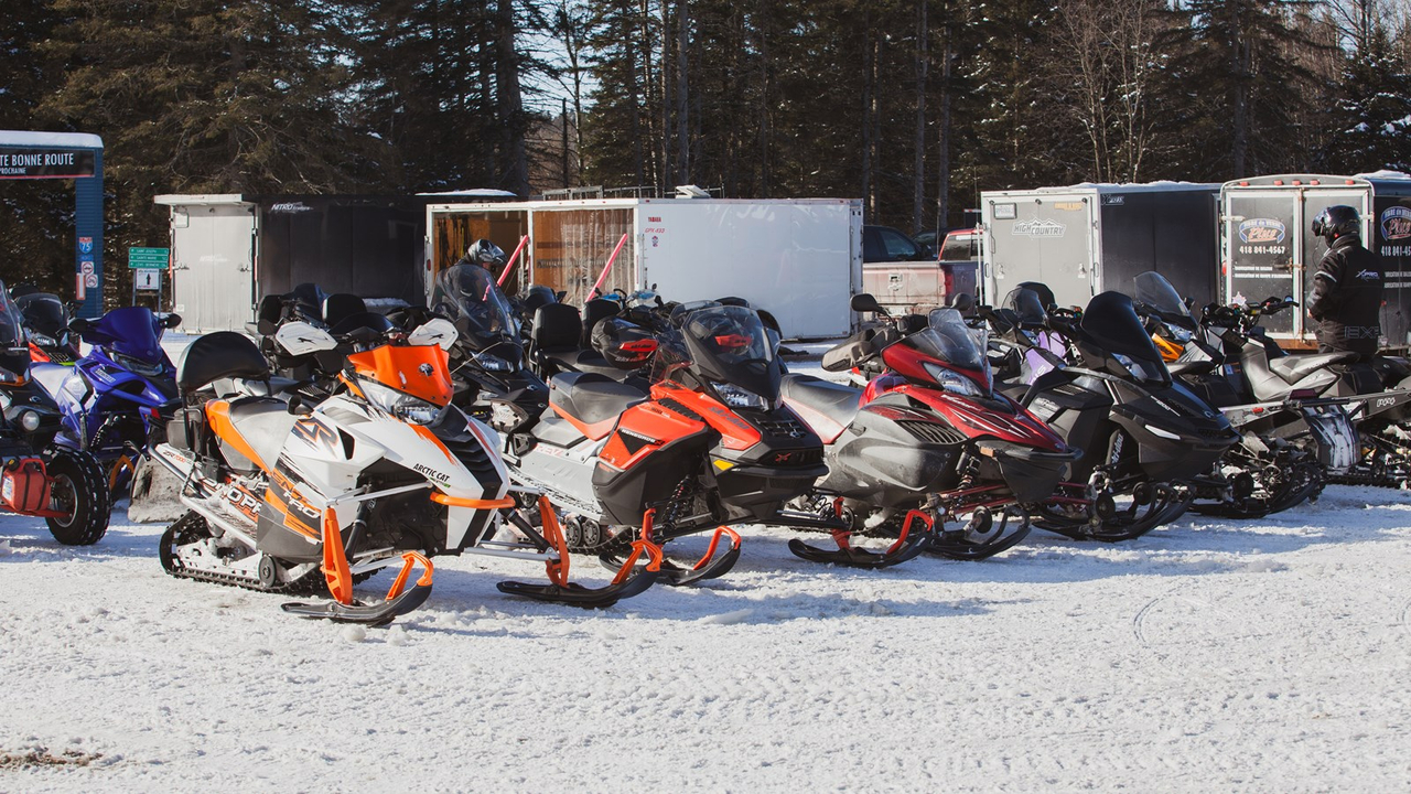 Retour en images sur les drags vintage du Club motoneige de Beauceville