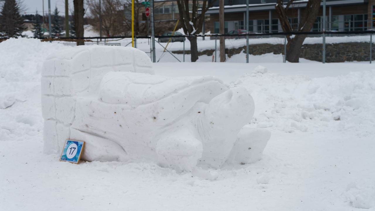 Vingt-cinq sculptures de neige à Saint-Georges