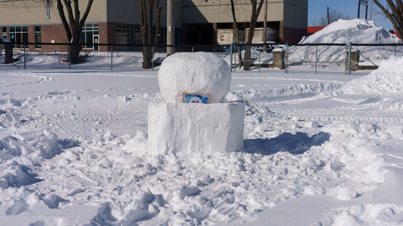 Vingt-cinq sculptures de neige à Saint-Georges
