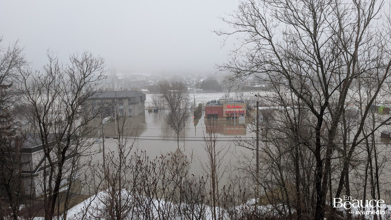 Beauceville se réveille les pieds dans l'eau