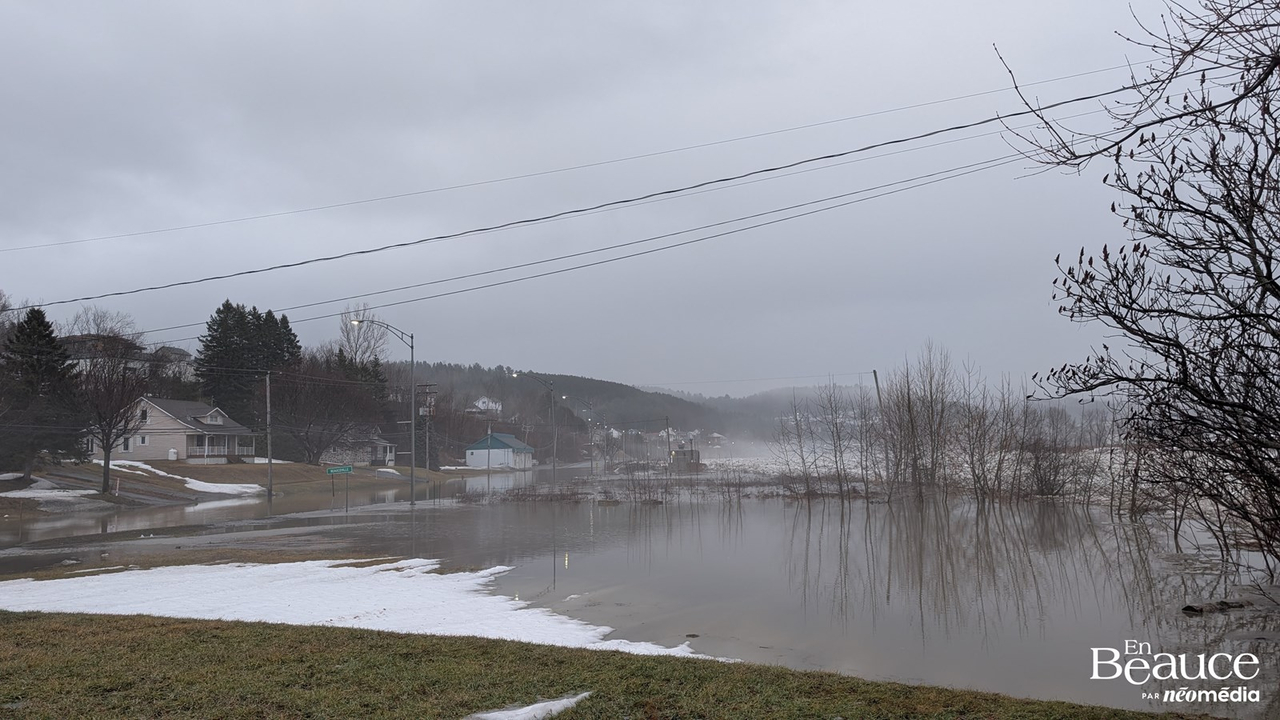Beauceville se réveille les pieds dans l'eau