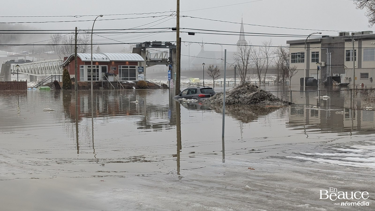 Beauceville se réveille les pieds dans l'eau