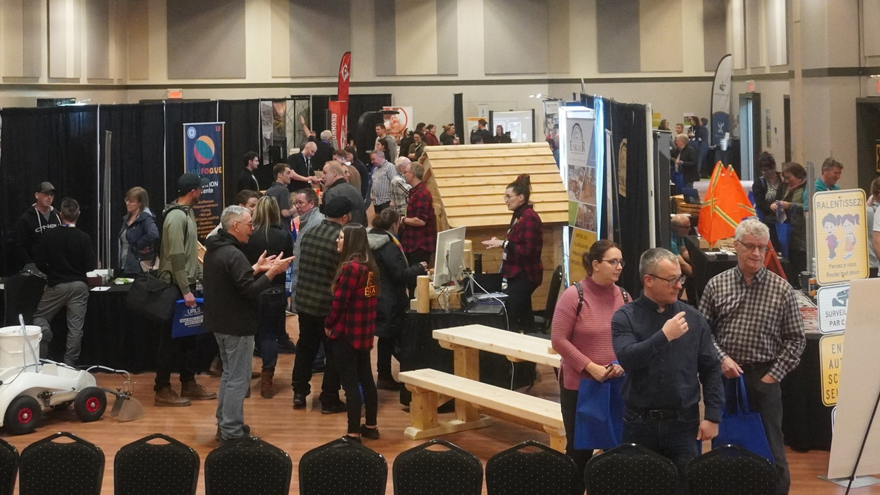 Le premier salon des exposants avait rassemblé près de 200 visiteurs en 2023 à Sainte-Marie