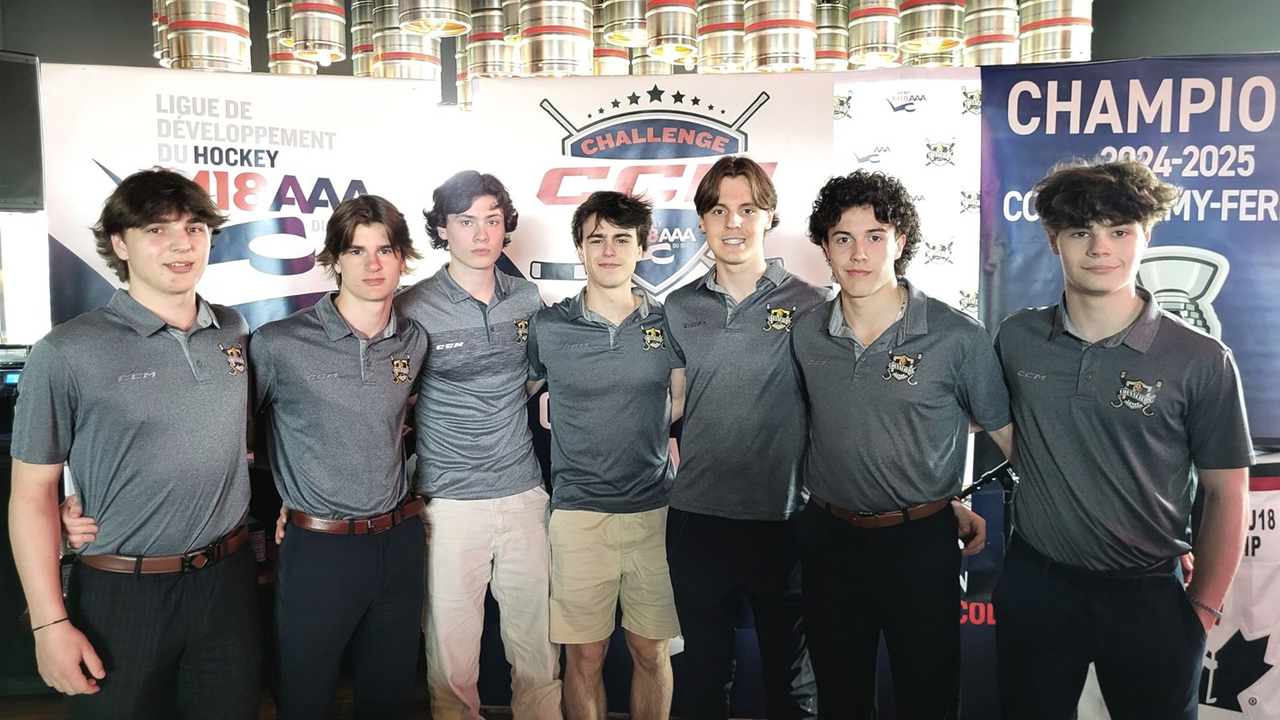 La brigade beauceronne au sein des Chevaliers: Jacob Boucher, Malyk Côté, Ryan Gagné, Eliot Lacroix, Charles-Albert Pouliot, Brandon Delarosbil et Charles-Antoine Dubé