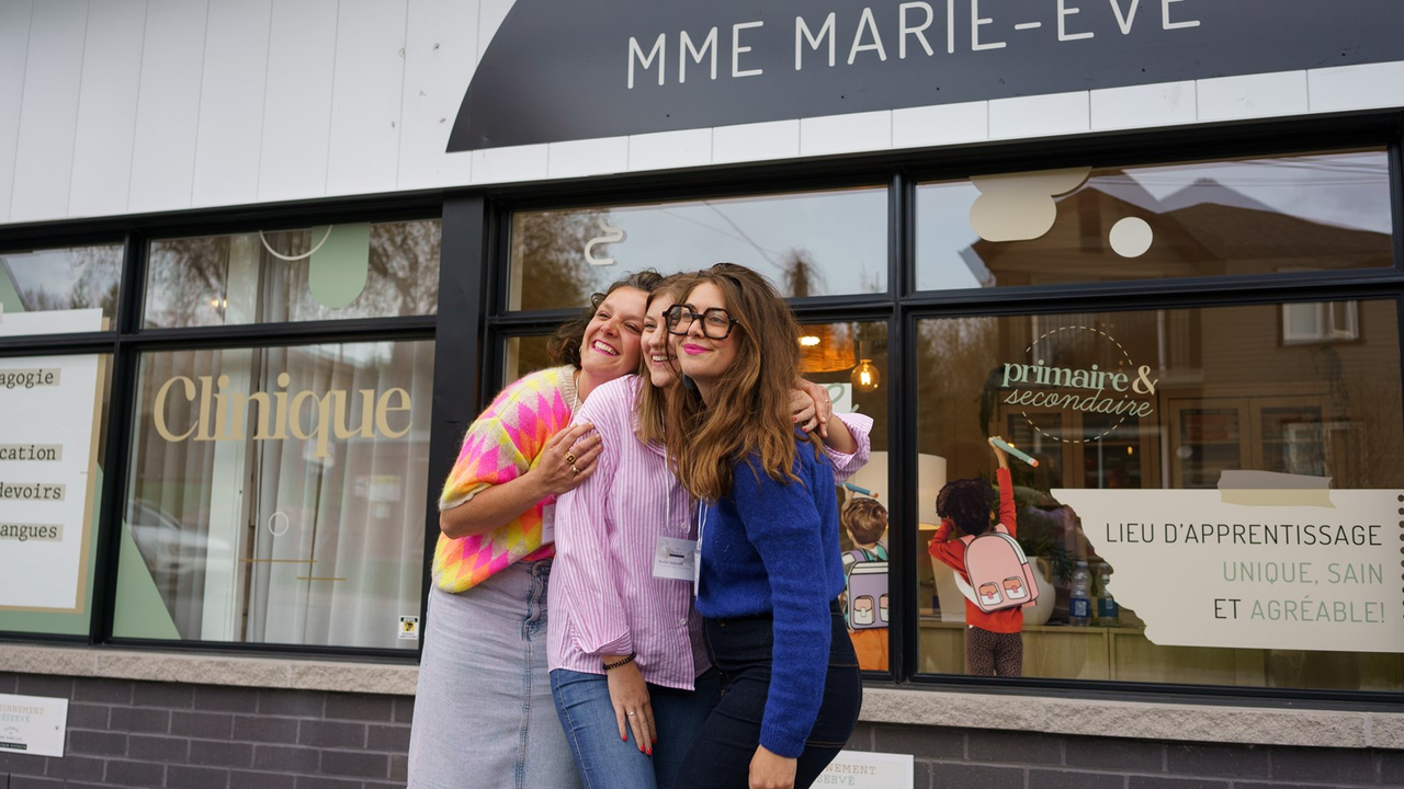 Les trois organisatrices de l'expédition: Anne-Sophie, Marie et Perrine